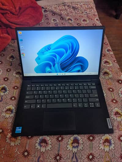 Lenovo V14 G3 IAP i5 12th Gen 8gb/256gb 96% Battery Health 10/10