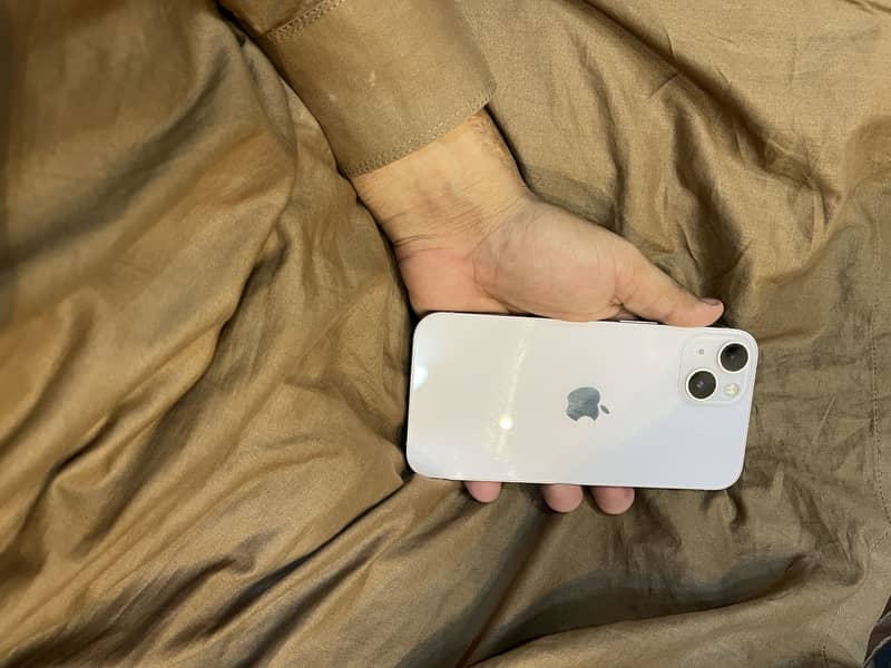 Apple iPhone 13 1