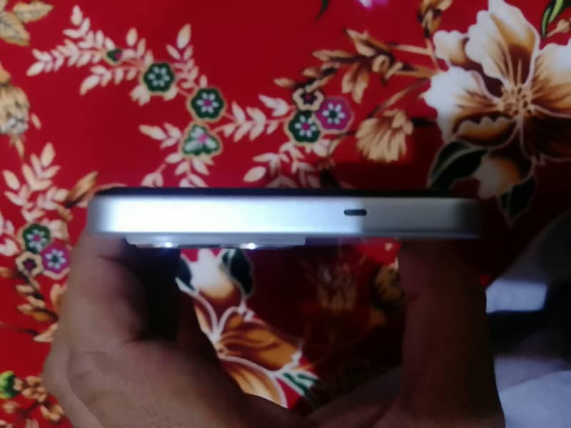 Tecno Spark 40C 9