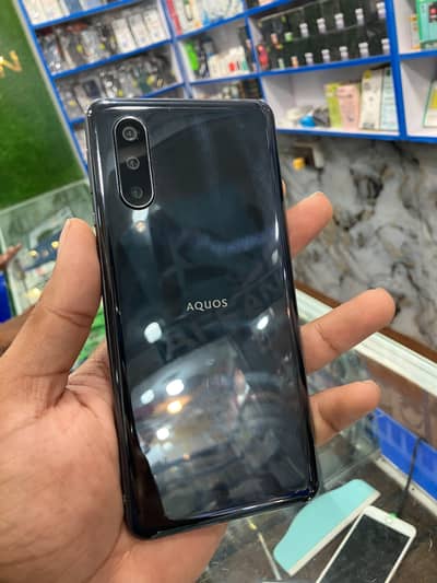 Sharp Aquos Zero 5G Basic