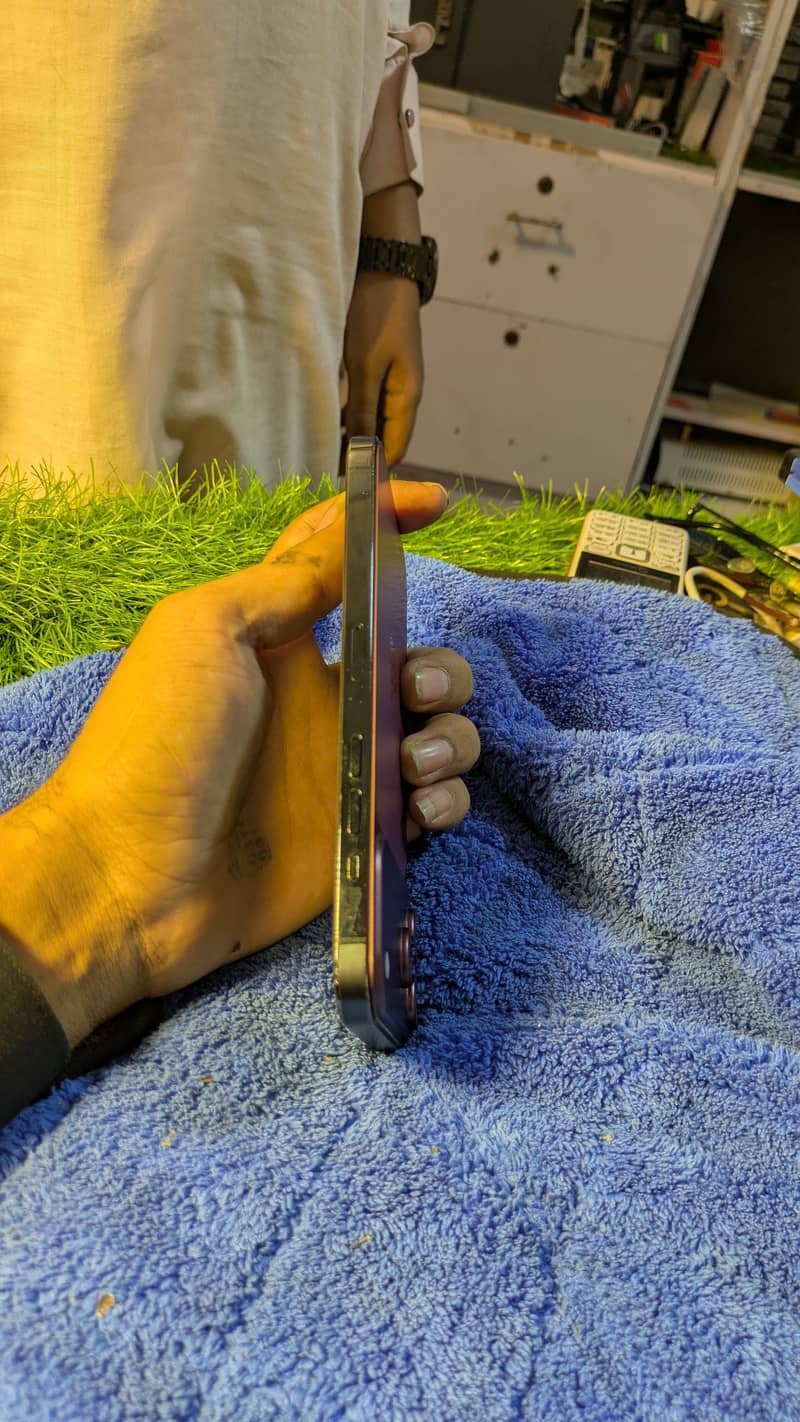 Apple iPhone 12 Pro Max 5