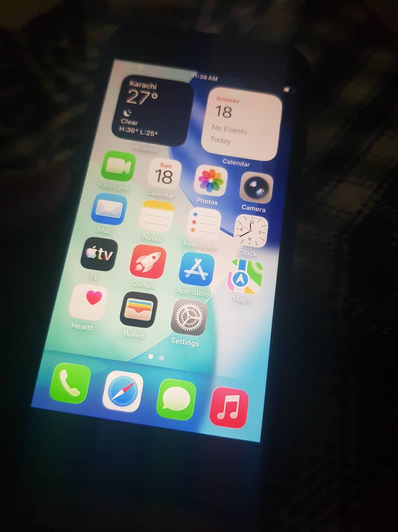 Apple iPhone SE 0