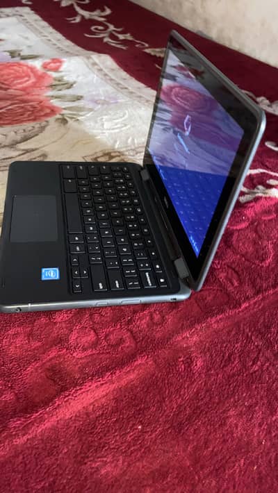 Chrome books lepta’s  dell