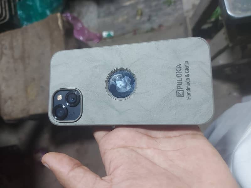 Apple iPhone 13 3