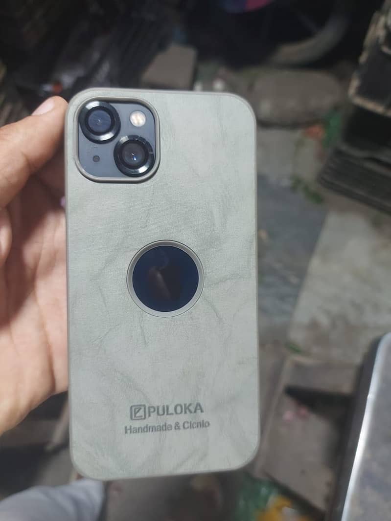 Apple iPhone 13 11