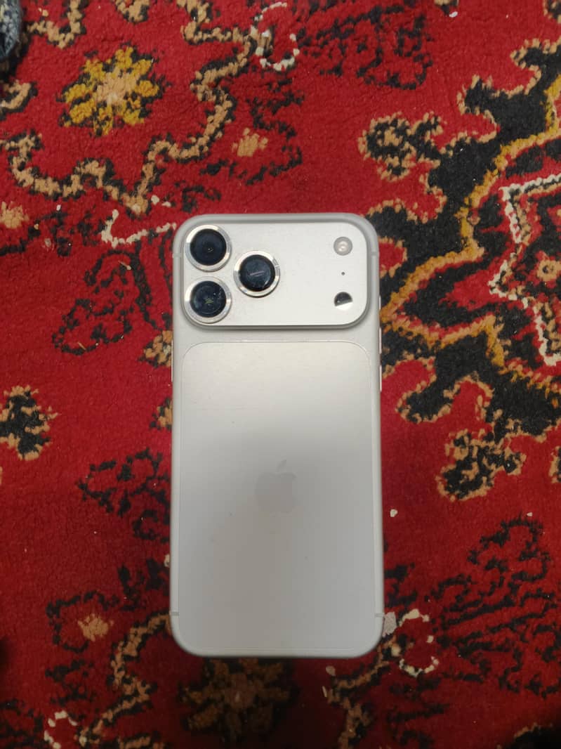 Apple iPhone 17 Pro Max 6