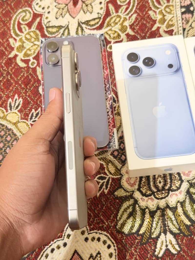 Apple iPhone 15 Pro Max 6