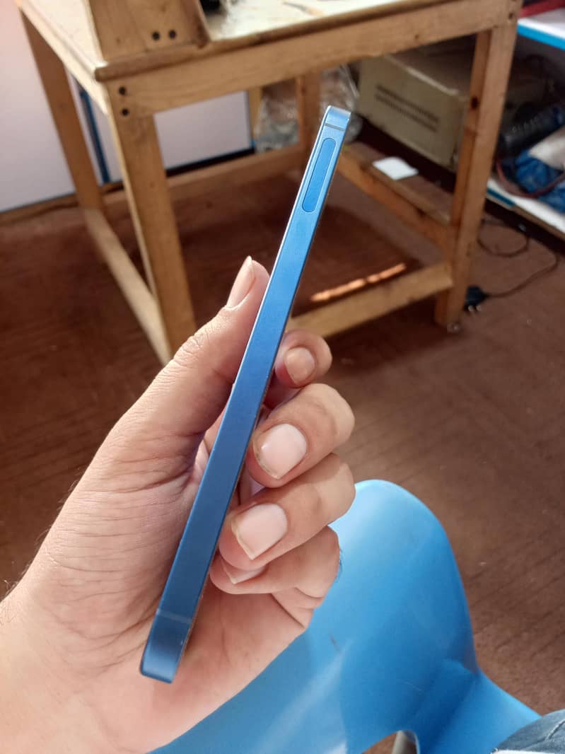 Samsung Mobile S25 Plus 2
