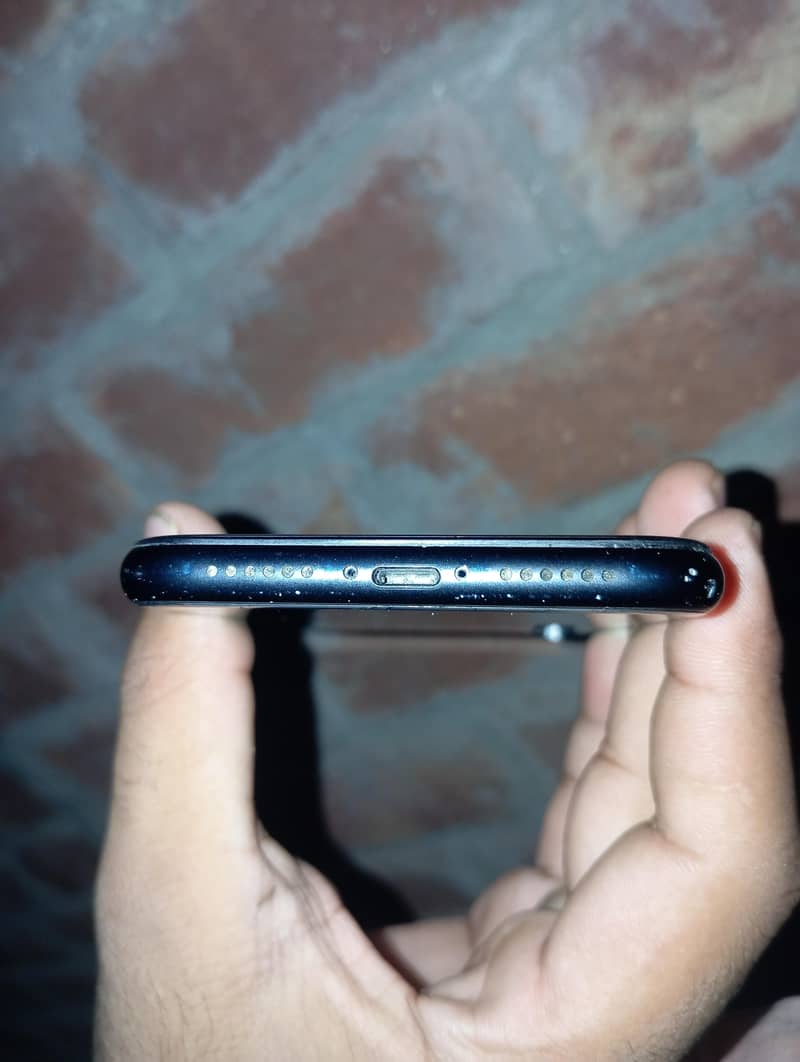 Apple iPhone XR 3