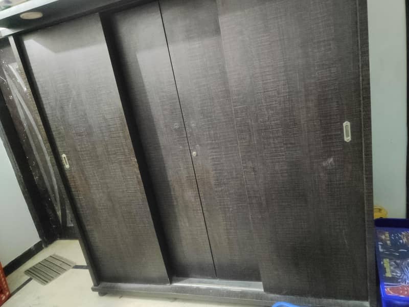 slide cupboard 3