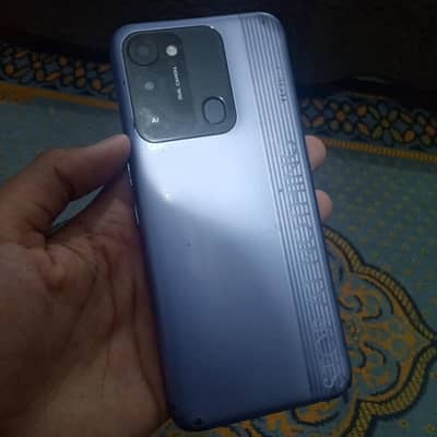 Tecno Spark 8C