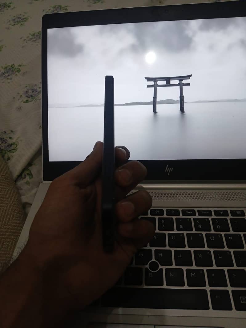 Apple iPhone 12 3