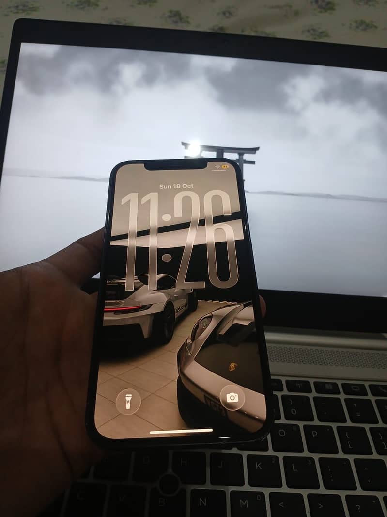 Apple iPhone 12 0