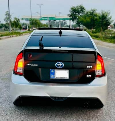 Toyota Prius 2011