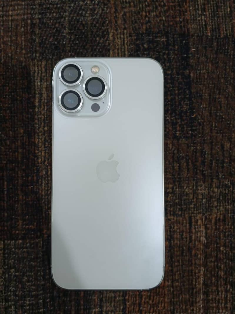 Apple iPhone 13 Pro Max 1