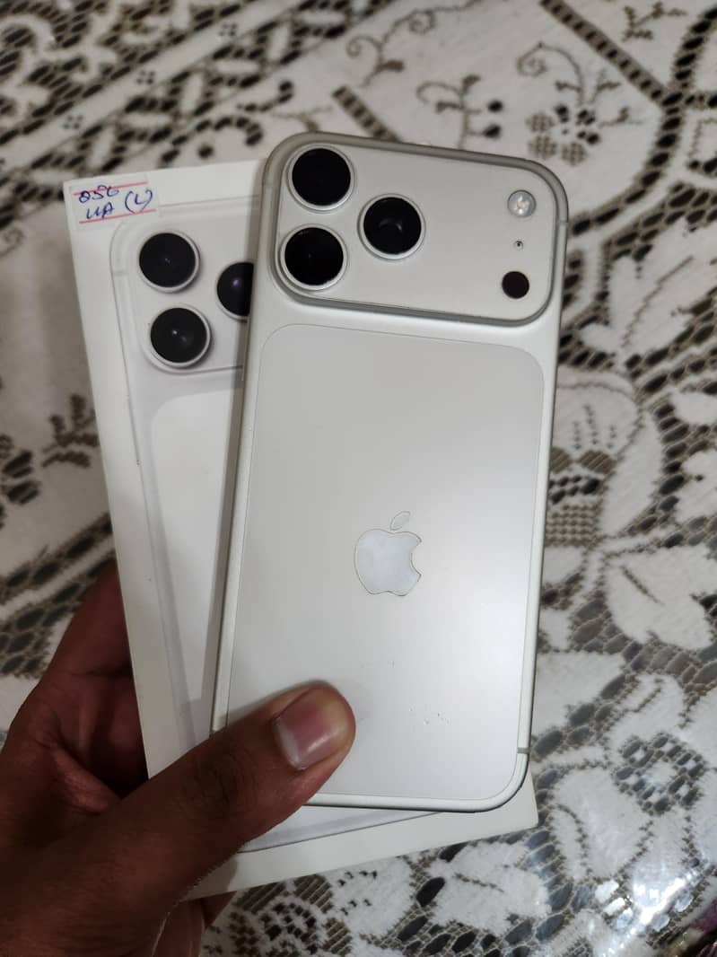 iPhone 17 Pro Max 0