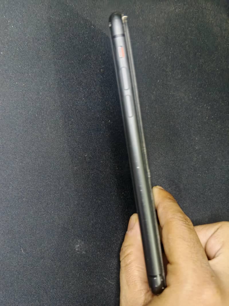 Apple iPhone 11 2