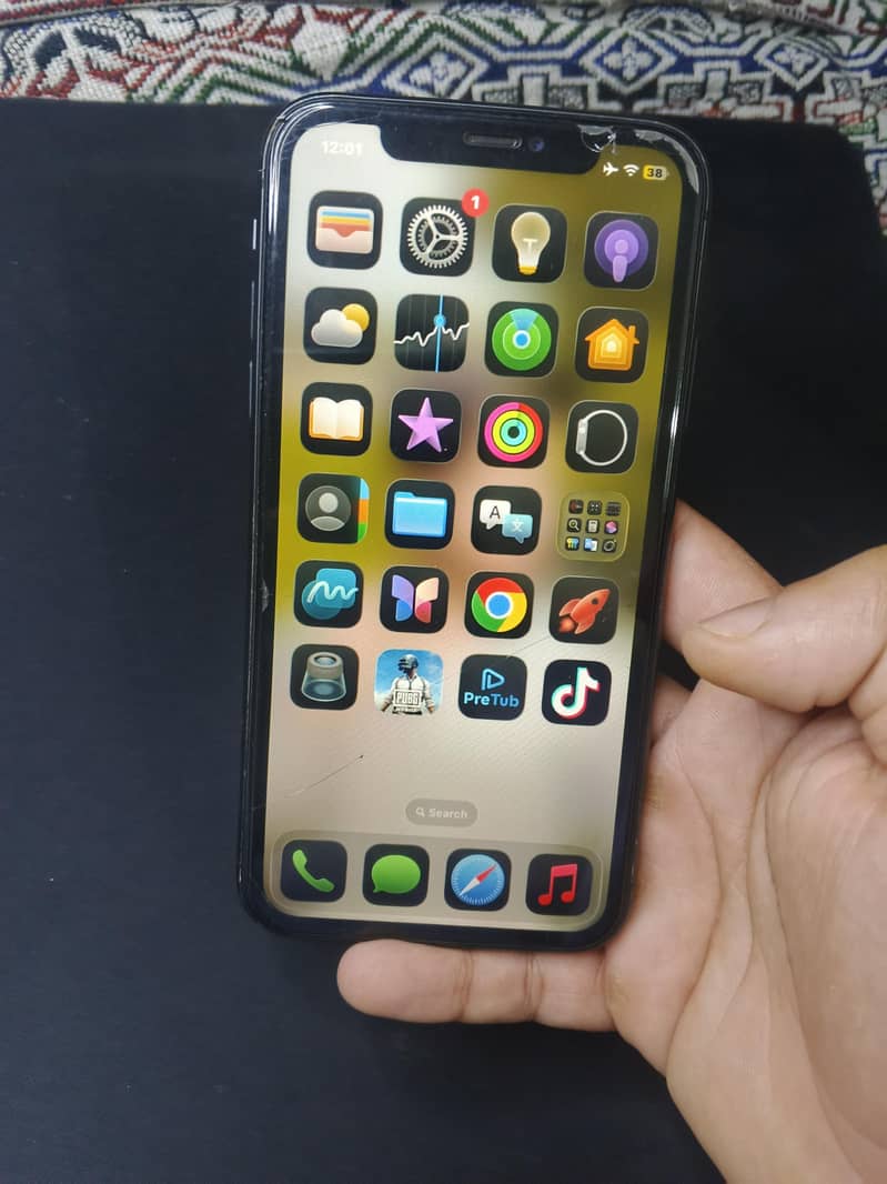 Apple iPhone 11 3