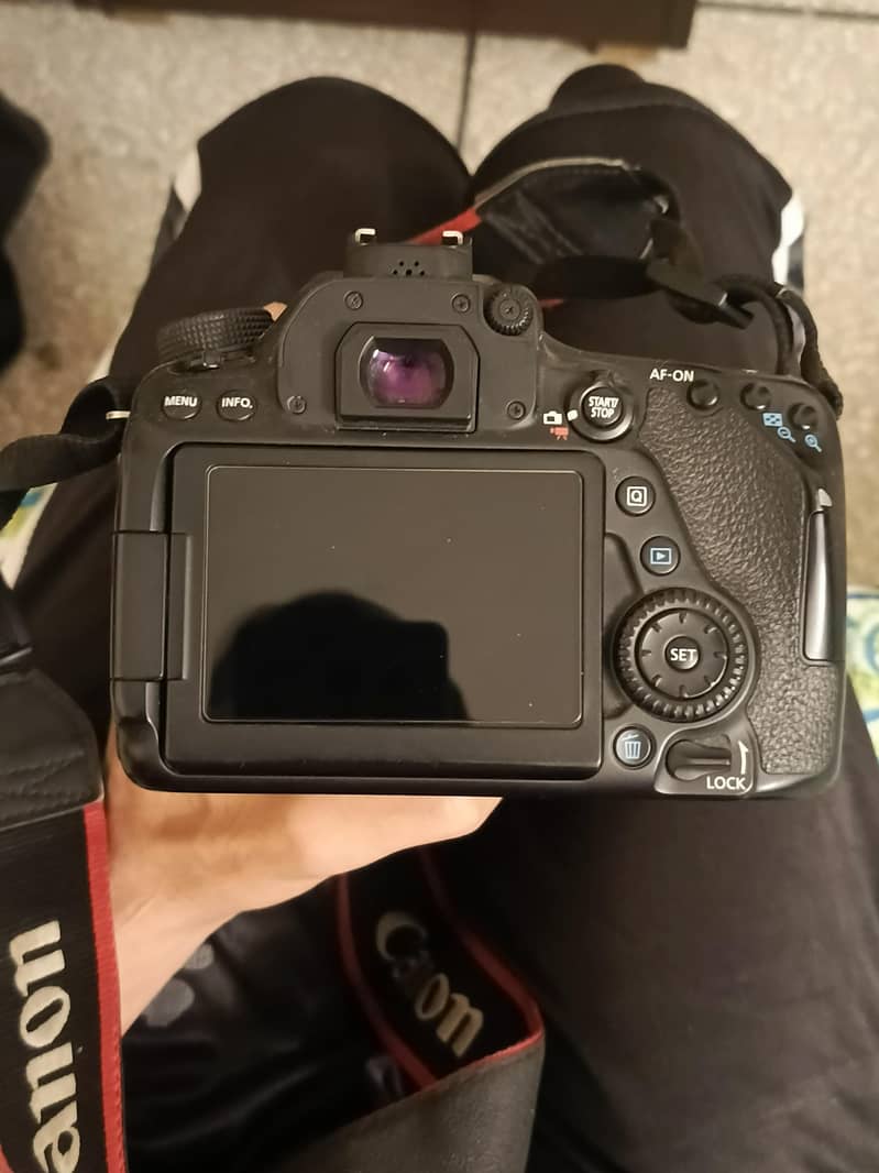 CANON EOS80D DSLR CAMERA 1