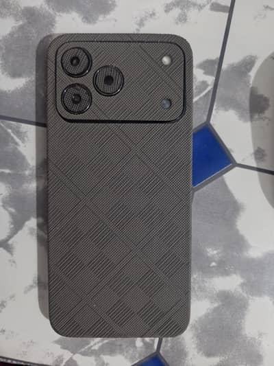 Tecno Spark 50.7000MAH