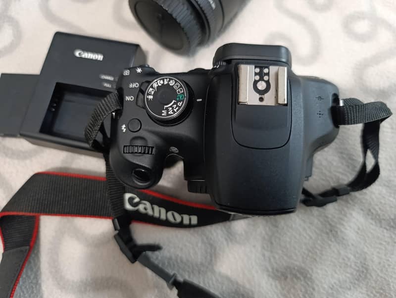 DSLR Camera 4