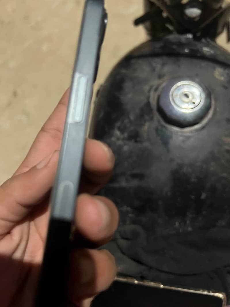 iPhone 13 Waterpack 3
