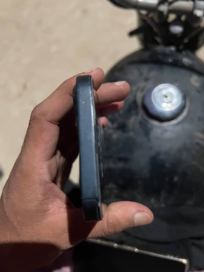 iPhone 13 Waterpack 4