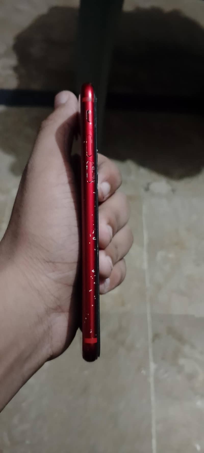 Apple iPhone 8 3