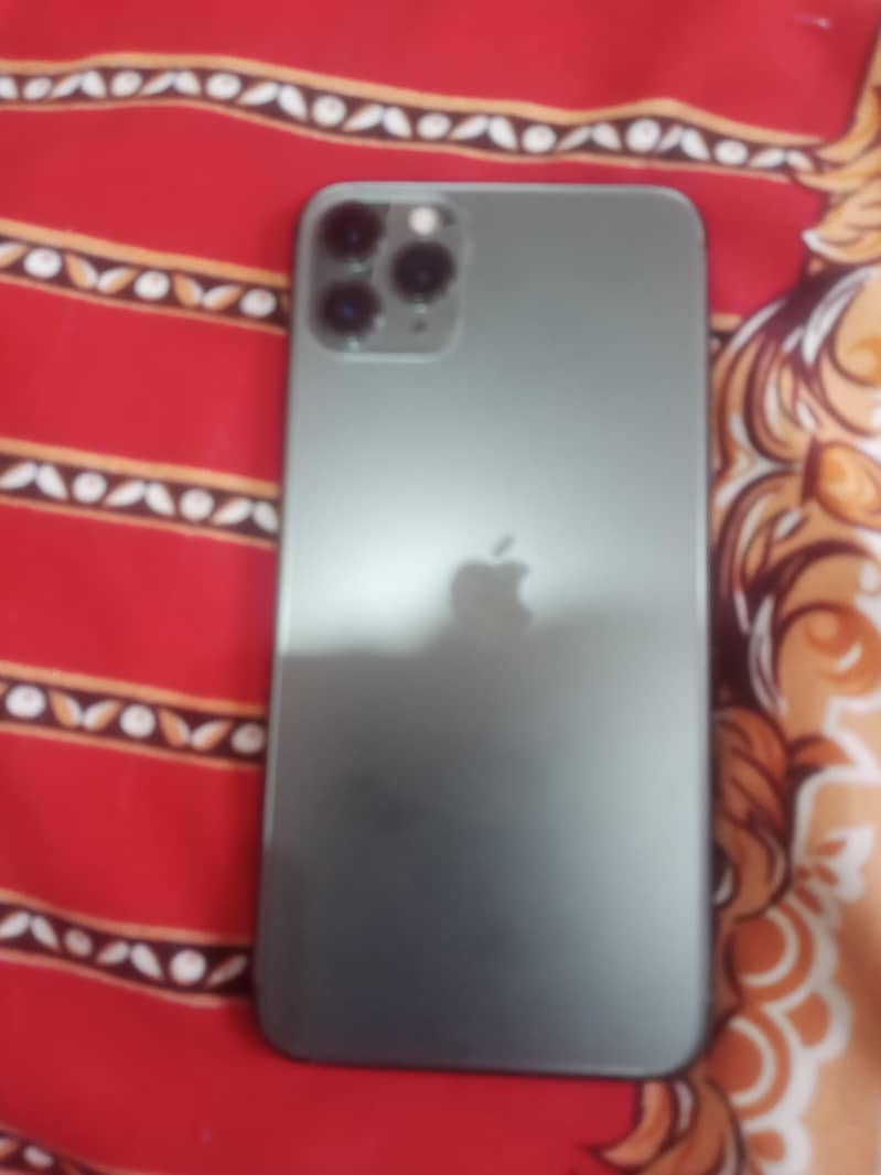 Apple iPhone 11 Pro Max 2