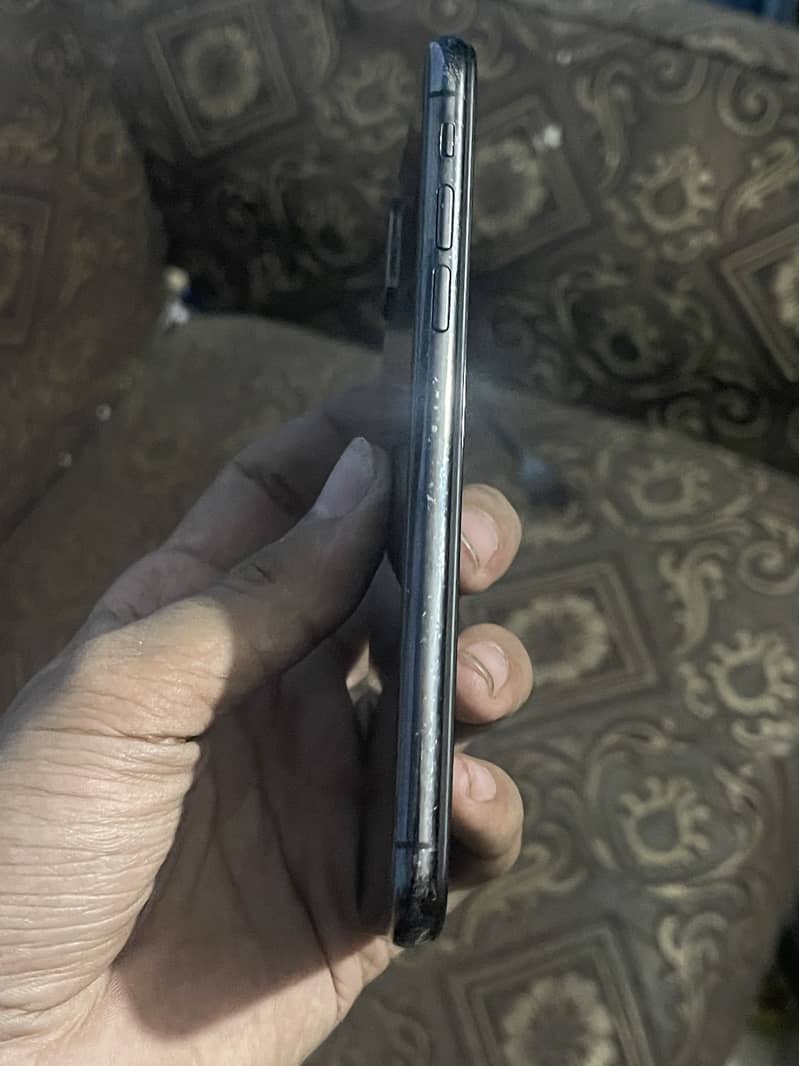 Apple iPhone X EXCELLENT CONDITION 1