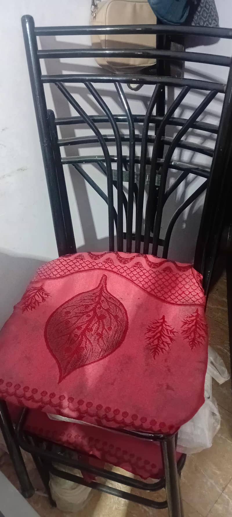 4seater dinning table 2