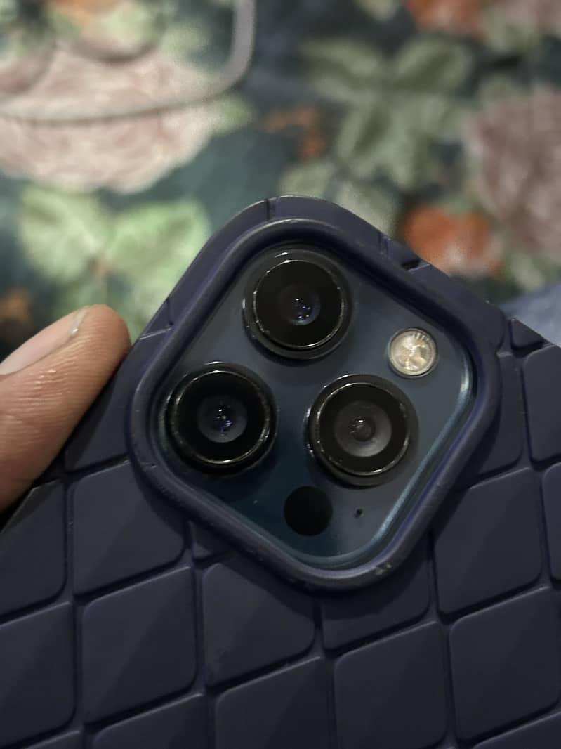 Apple iPhone 12 Pro Max 0