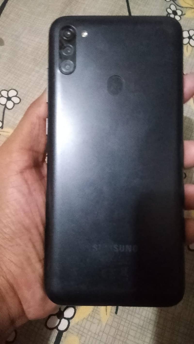 Samsung M11 1