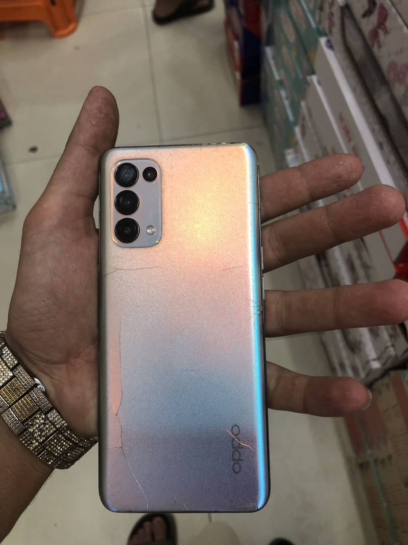 OPPO Reno 3