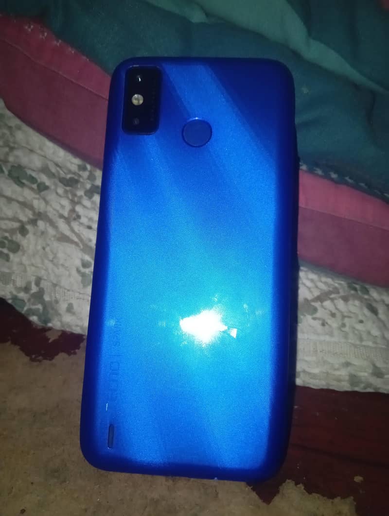 Tecno Spark 6 go 1