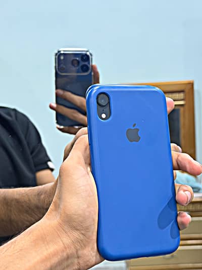Apple iPhone XR