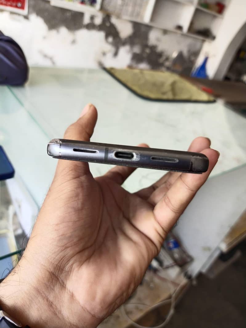 Google Pixel 8 Pro 2