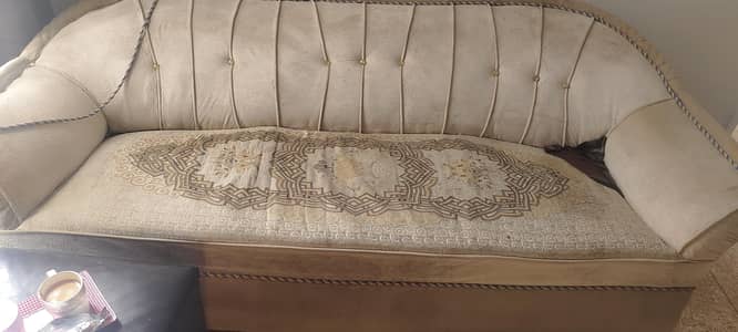 Urgent Sale 5 Seater Sofa Set in Good Condition