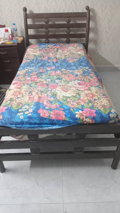 iron signle bed with matterss