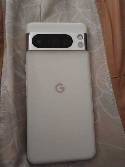 Google Pixel 8 Pro