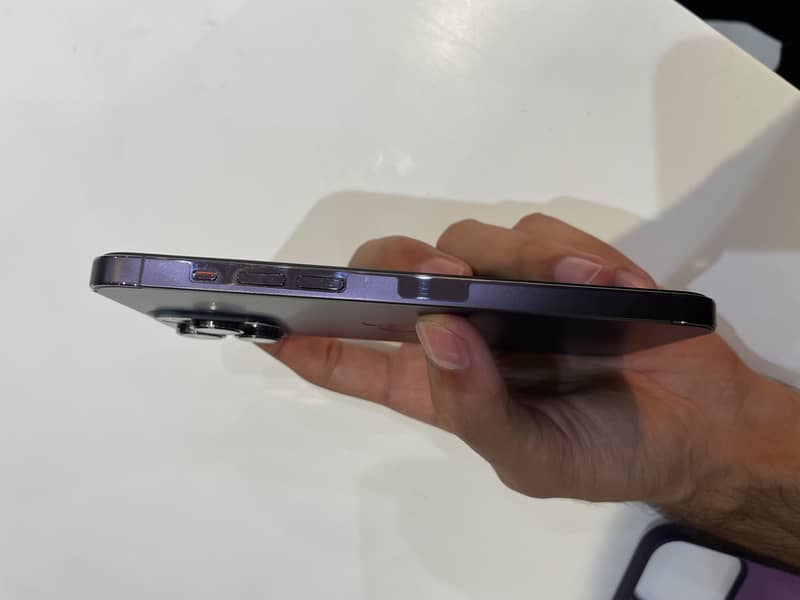 Apple iPhone 14 Pro Max 2