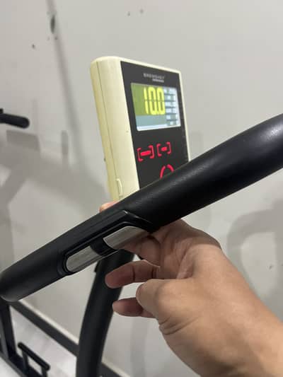 Fully automatic with heart rate monitor bicycle