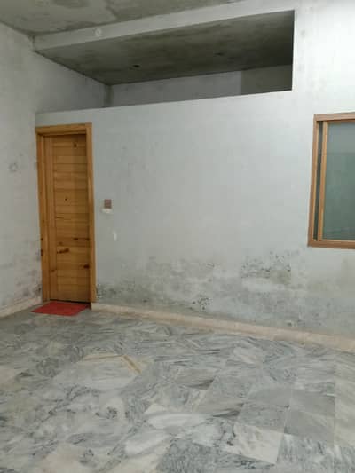 Single room with washroom