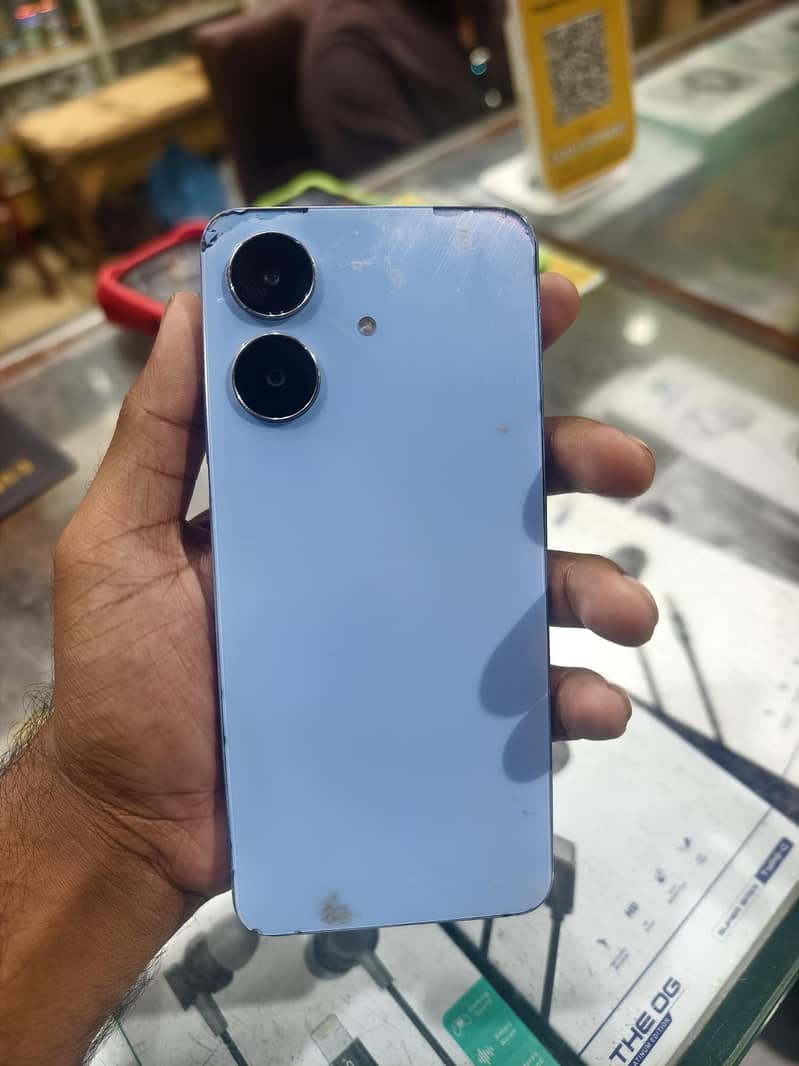 Realme Note 60 6