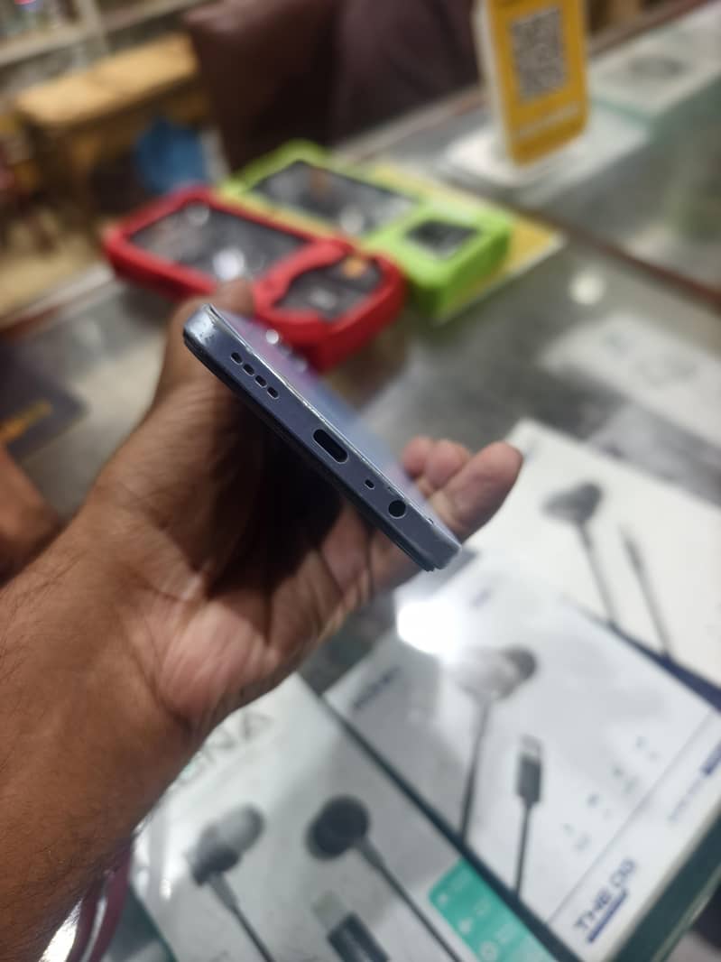 Realme Note 60 9