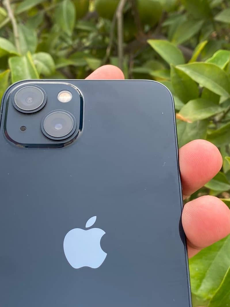 Apple iPhone 13 3