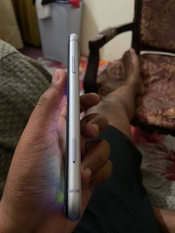 Apple iPhone 11 1
