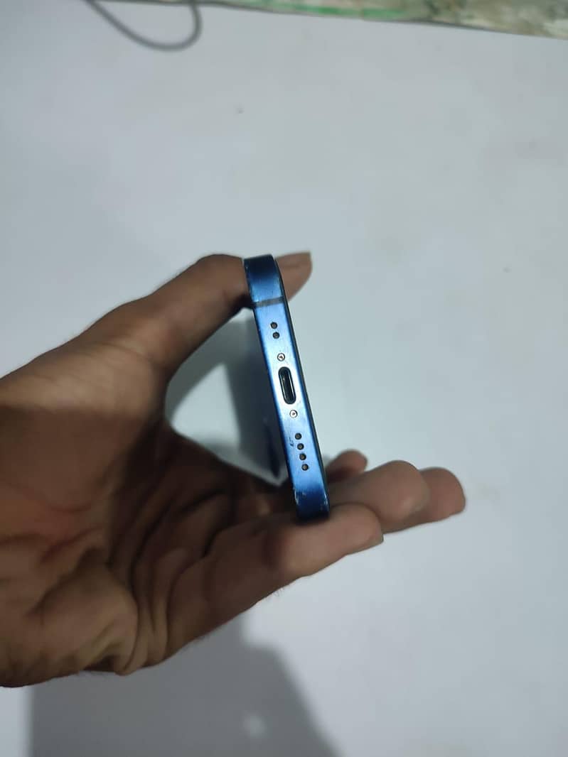 Apple iPhone 12 mini 4