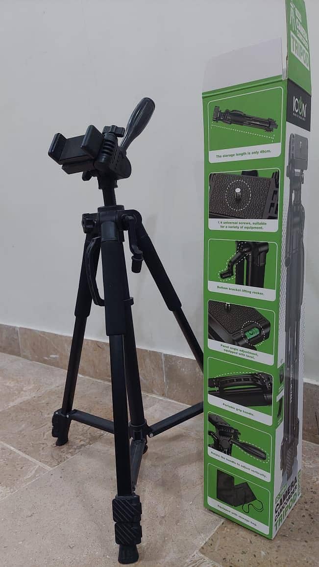 tripod and focus light 8