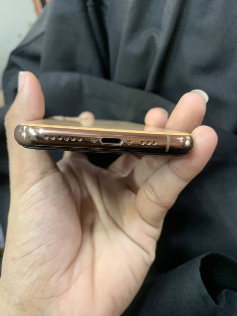 Apple iPhone 11 Pro 2